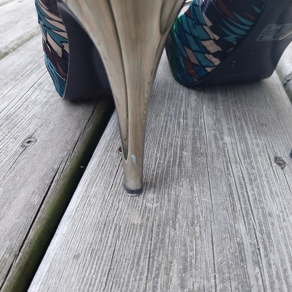 Nine West Platform Heels - Picture 12 of 12